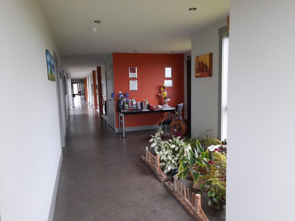 Taranaki Country Lodge ニュープリマス エクステリア 写真